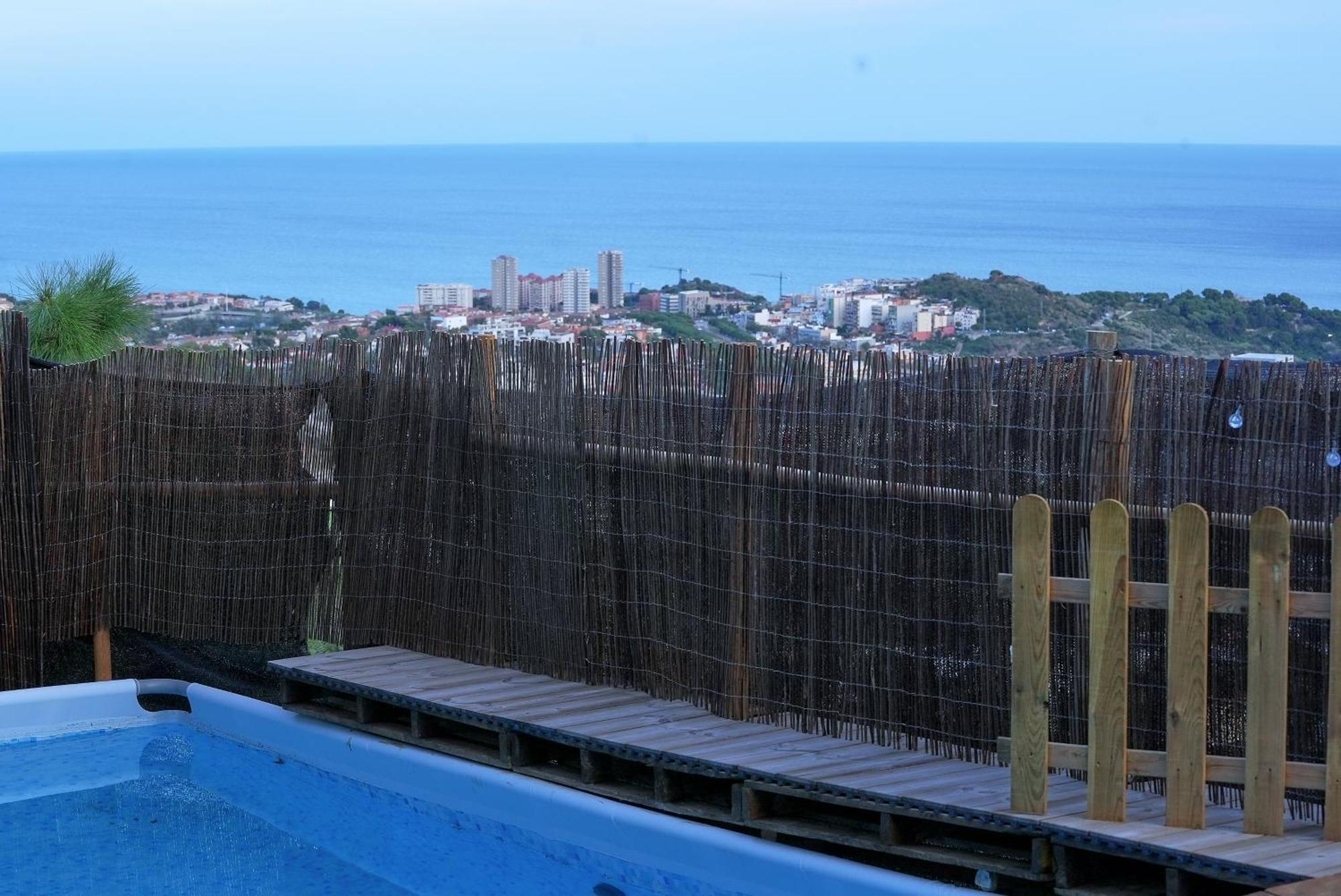 Aaa View Private Terrace Outdoor Heated Hot Tub Family Fun Villa Badalona Bagian luar foto