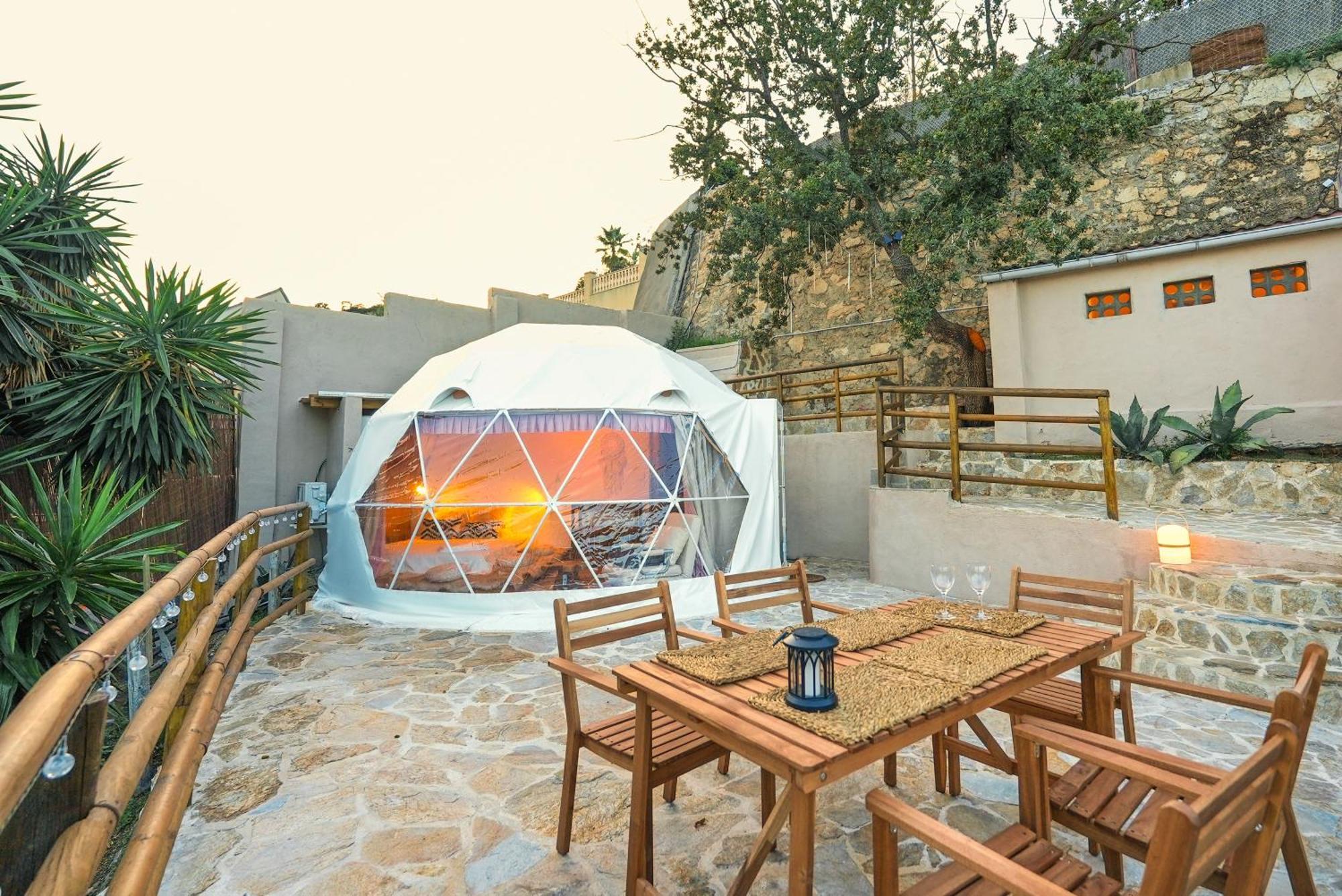 Aaa View Private Terrace Outdoor Heated Hot Tub Family Fun Villa Badalona Bagian luar foto